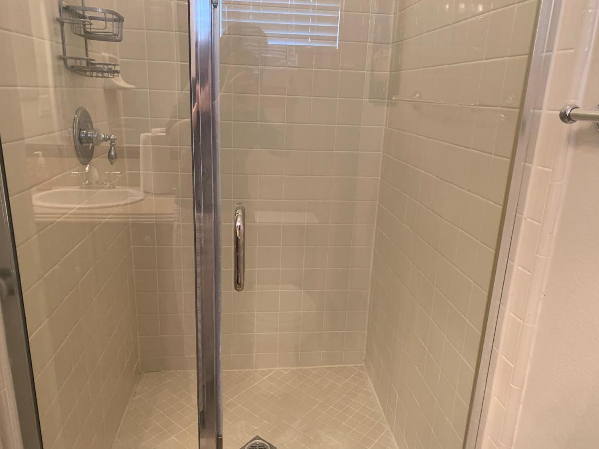 Luxhome Suites N Villa Riverside Esterno foto